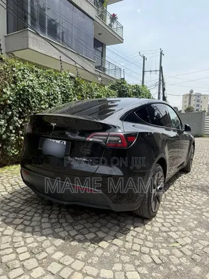 Tesla Model Y 2023 Black