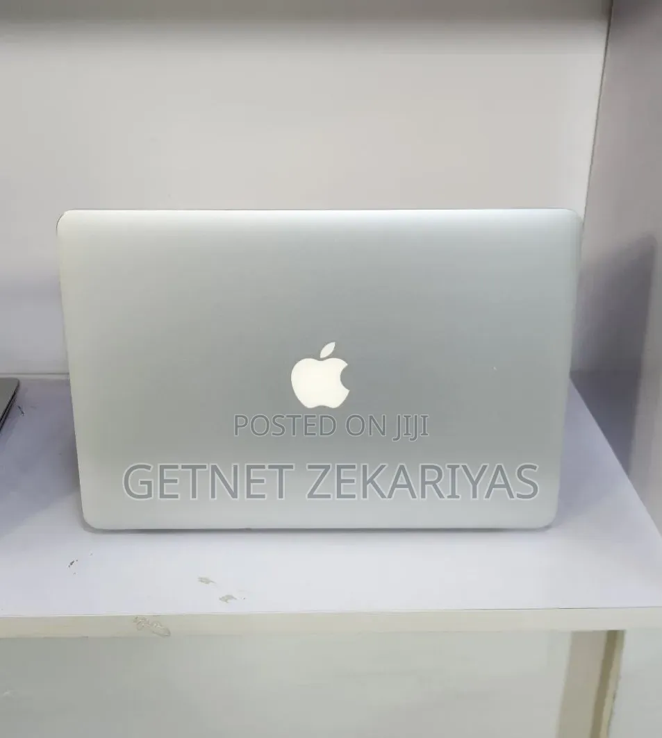 New Laptop Apple MacBook Air 2017 8GB Intel Core i5 SSD 256GB