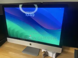 Desktop Computer Apple iMac 40GB Intel Core i9 SSHD (Hybrid) 2T