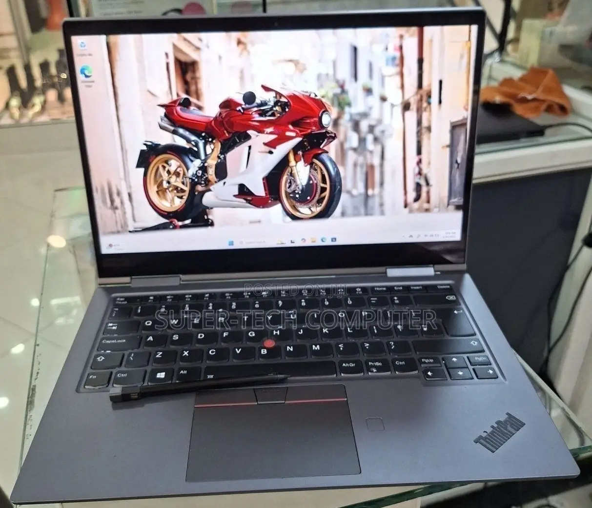 New Laptop Lenovo ThinkPad X1 Yoga 16GB Intel Core i7 SSD 512GB