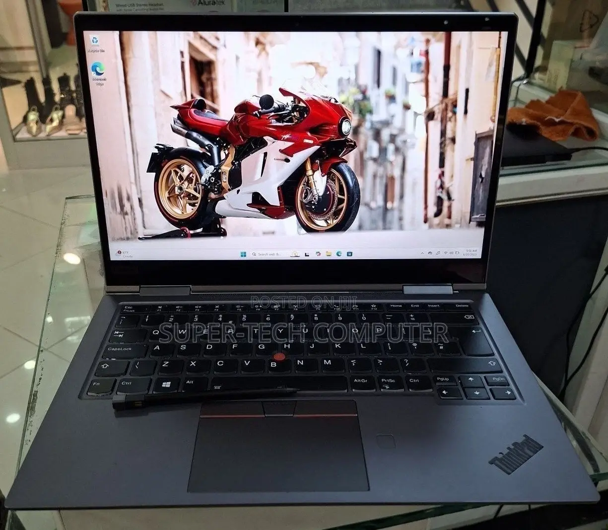 New Laptop Lenovo ThinkPad X1 Yoga 16GB Intel Core i7 SSD 512GB