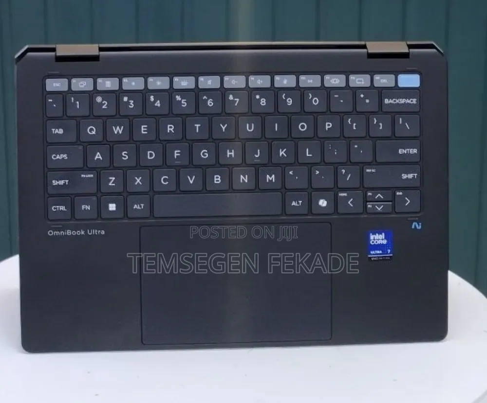 New Laptop HP OmniBook X Flip 14" 16GB Intel Core Ultra 7 SSD 1T