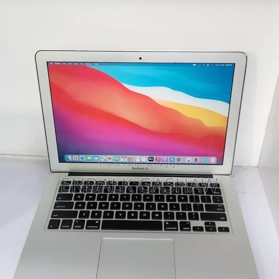 New Laptop Apple MacBook Air 2015 8GB Intel Core i5 SSD 256GB