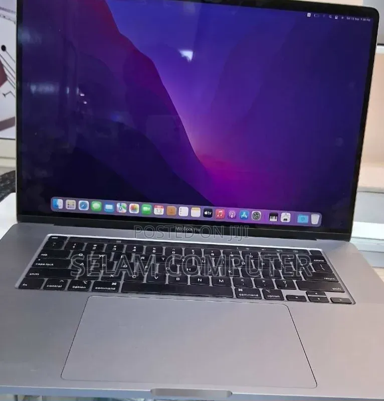 New Laptop Apple MacBook Pro 2019 32GB Intel Core i9 SSD 512GB