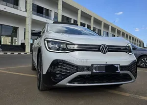 Volkswagen ID.6 2024 White