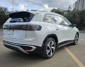 Volkswagen ID.6 2024 White