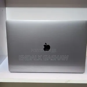 New Laptop Apple MacBook Pro 2019 32GB Intel Core i9 SSD 1T
