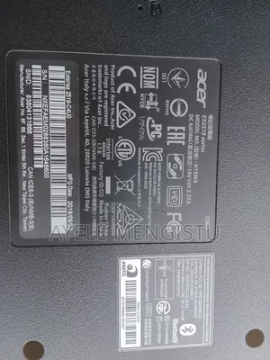 Laptop Acer Predator Helios 300 4GB Intel Celeron HDD+SSD 500GB