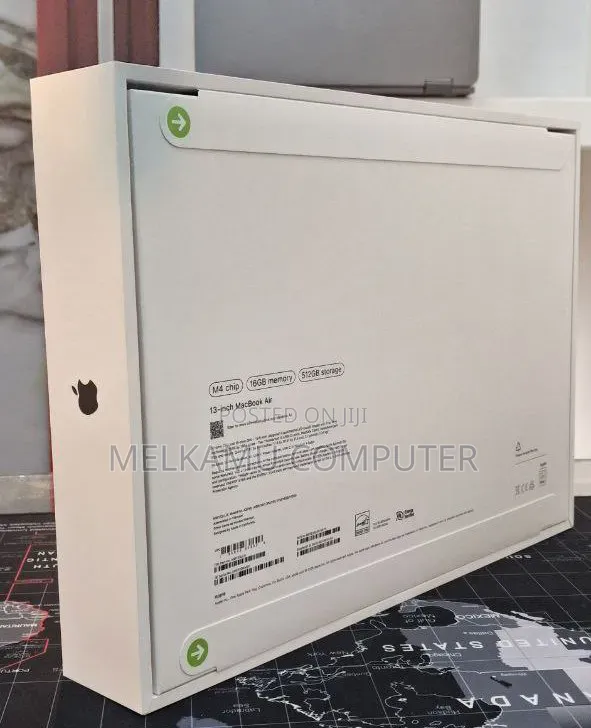 New Apple MacBook Air 2025 M4 15-inch 16GB Intel Core i7 SSD 512GB