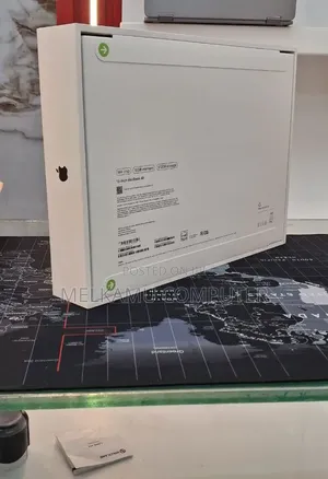 New Apple MacBook Air 2025 M4 15-inch 16GB Intel Core i7 SSD 512GB