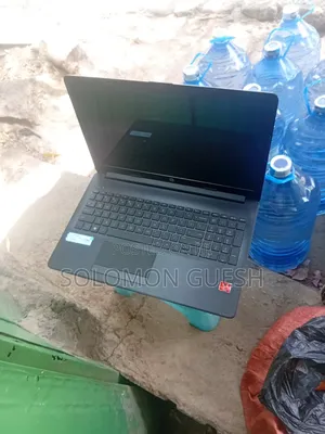 Laptop HP 8GB AMD Ryzen 3 SSD 1T