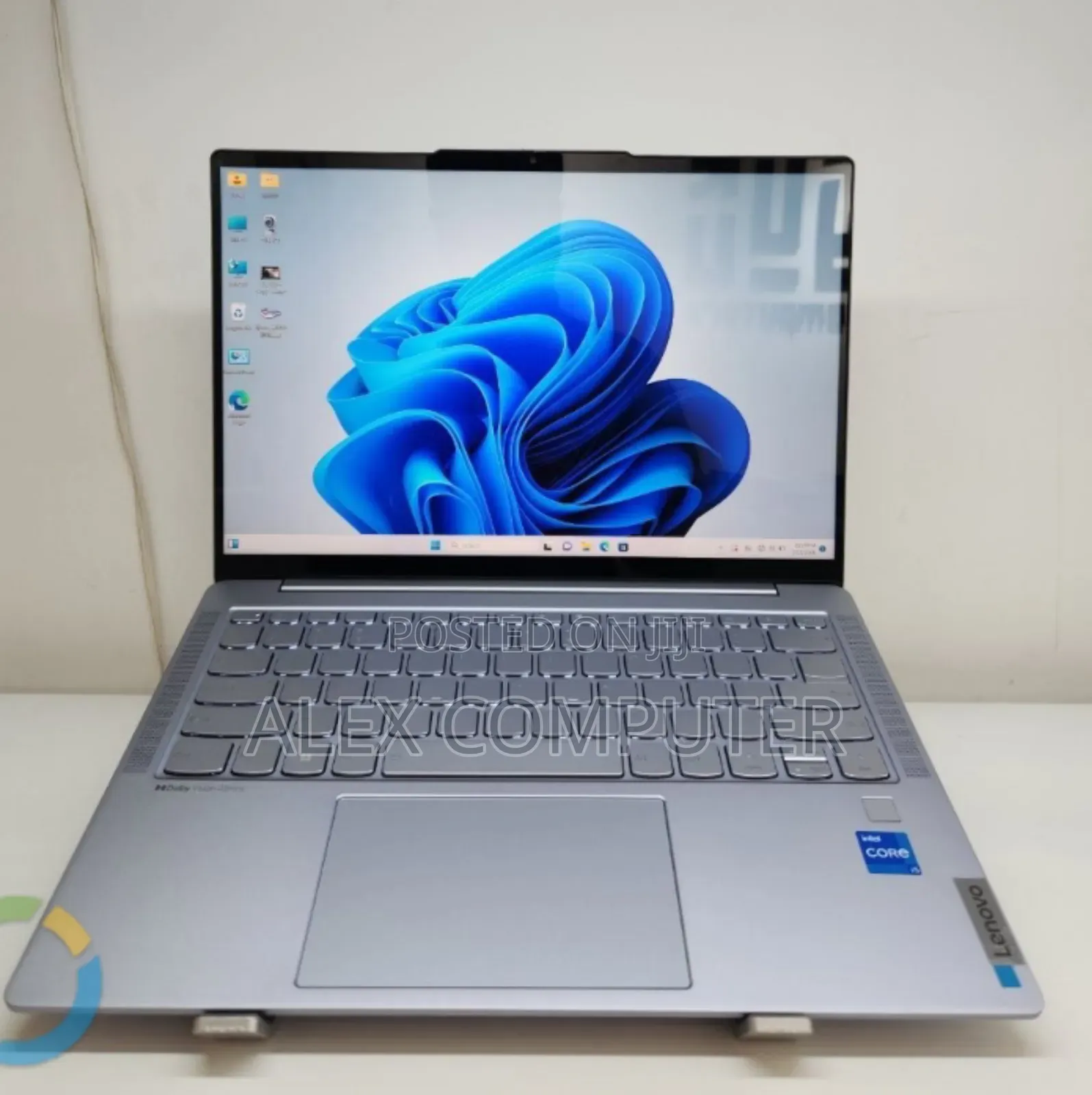 New Laptop Lenovo 16GB Intel Core i5 SSD 512GB