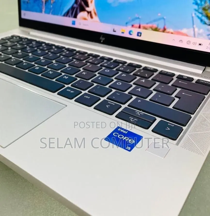 New Laptop HP EliteBook 830 G8 16GB Intel Core i5 SSD 512GB
