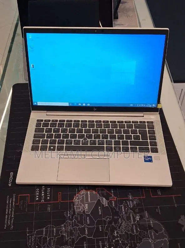 New Laptop HP EliteBook 840 G8 16GB Intel Core i7 SSD 512GB