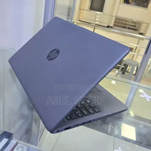 New Laptop HP Stream Notebook 8GB Intel Core i7 HDD 1T