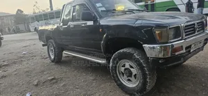 Toyota Hilux 1995 Black