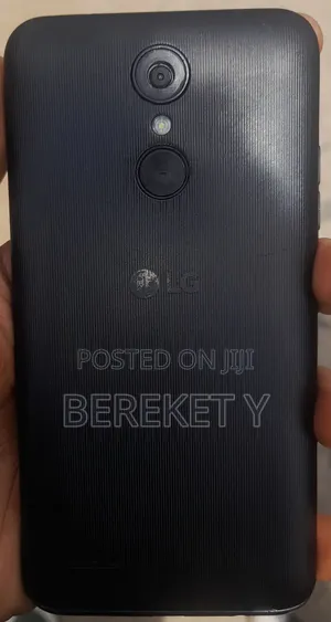 LG K4 8 GB Black