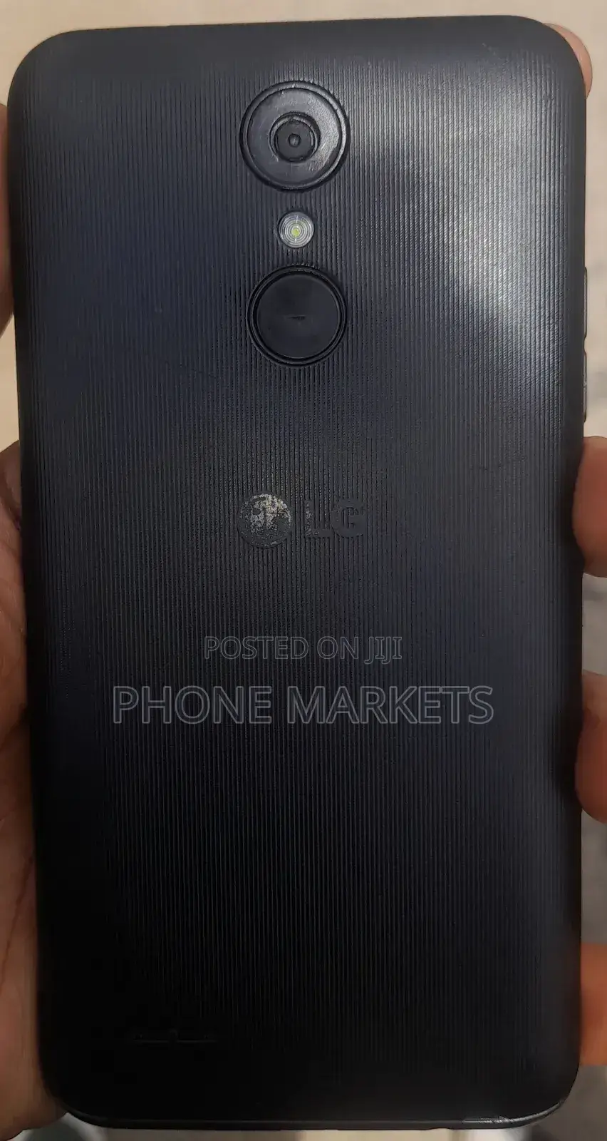 LG K4 8 GB Black