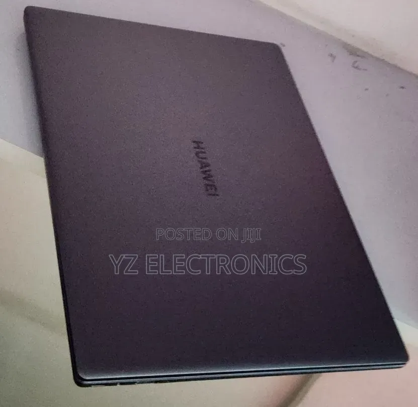 New Laptop Huawei MateBook 13 WRT-W19E 16GB Intel Core i7 SSD 512GB