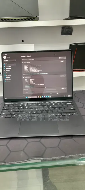 New Laptop Microsoft Surface Laptop 7 32GB Intel Core Ultra 7 SSD 512GB