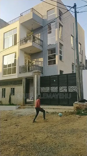 Furnished 6bdrm House in Yeka for sale