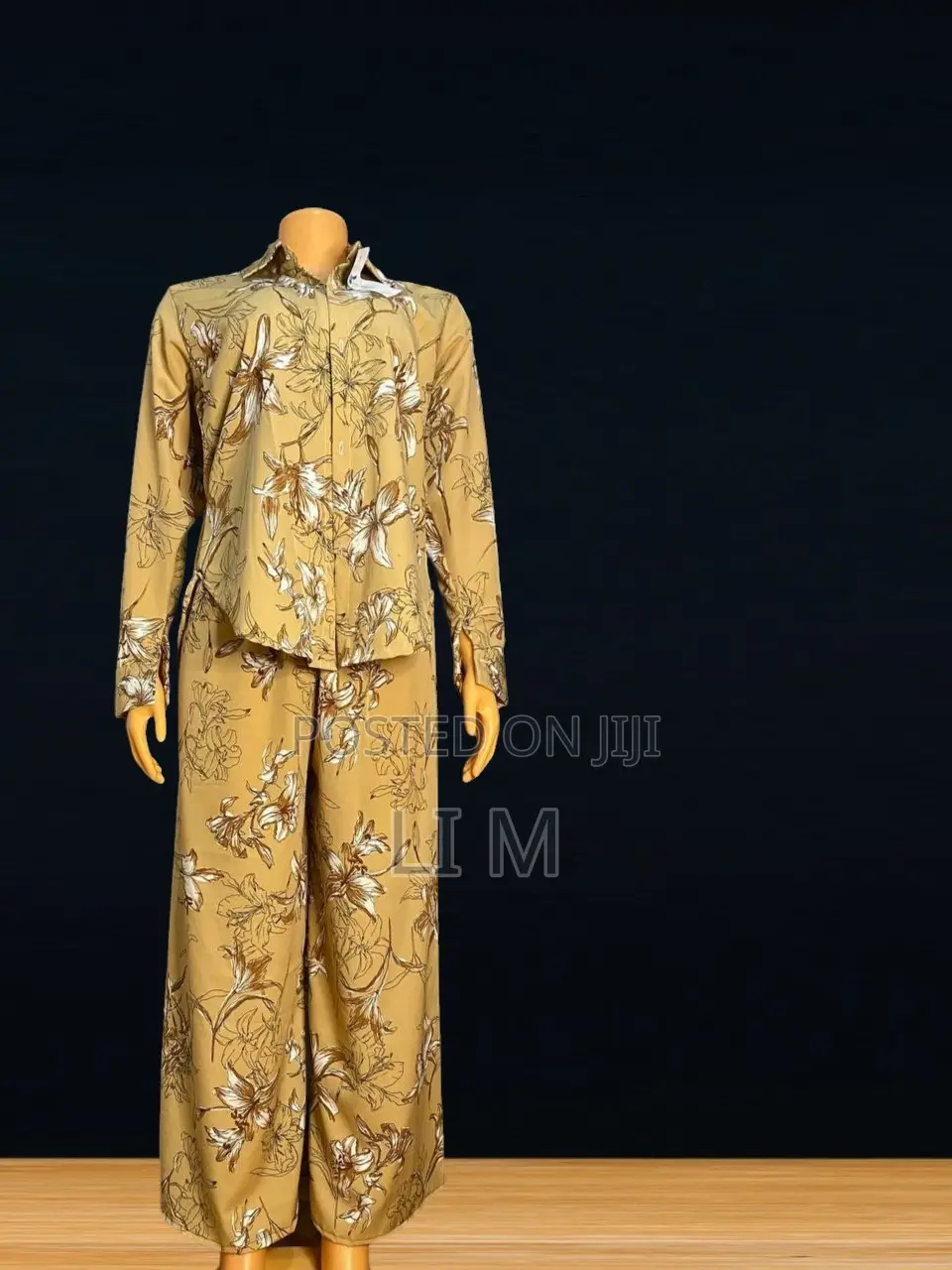 Two Piece / 2 Pc Women Set /