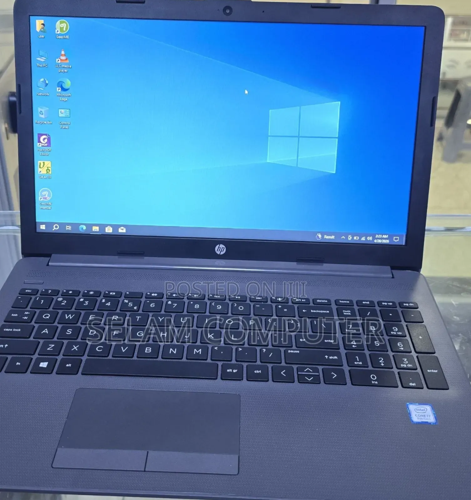 New Laptop HP Stream Notebook 8GB Intel Core i7 HDD 1T