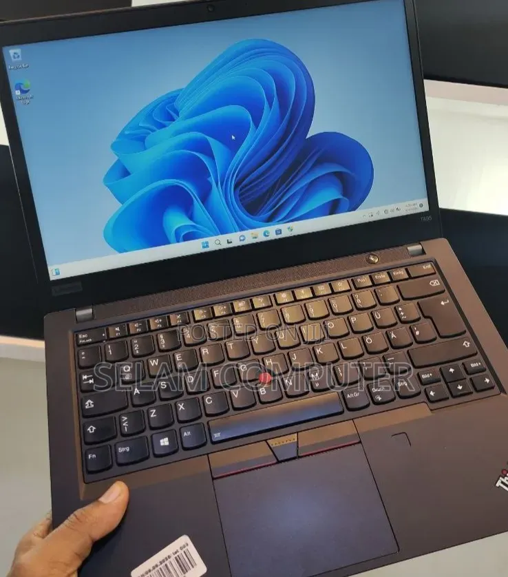 New Laptop Lenovo ThinkPad T490s 16GB AMD Ryzen 5 SSD 512GB