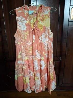 Used Like New Women Short Dress. Size Free. 1300br