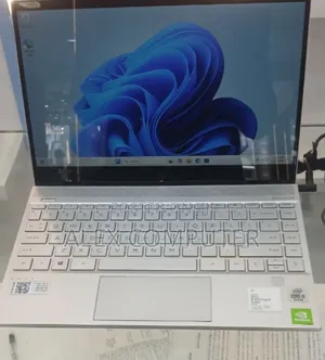 New Laptop HP Envy 15 8GB Intel Core i5 SSD 512GB