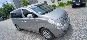 Hyundai H1 2015 Silver
