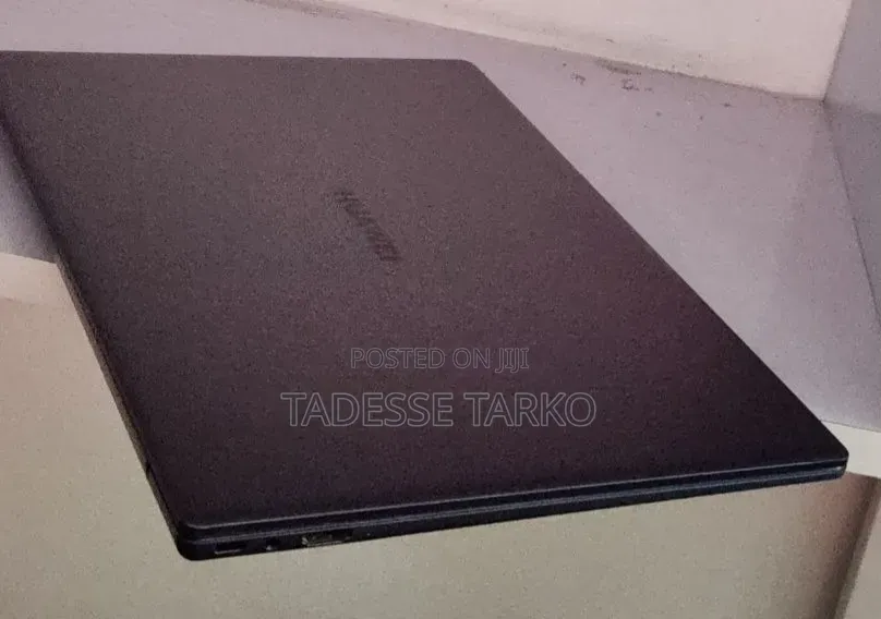 New Laptop Huawei MateBook HZ-W19 16GB Intel Core i7 SSD 512GB