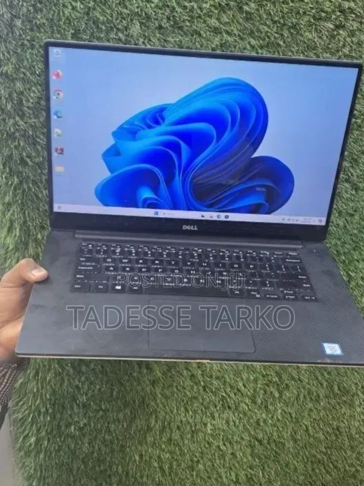 New Laptop Dell Precision 5520 16GB Intel Core i7 SSD 512GB