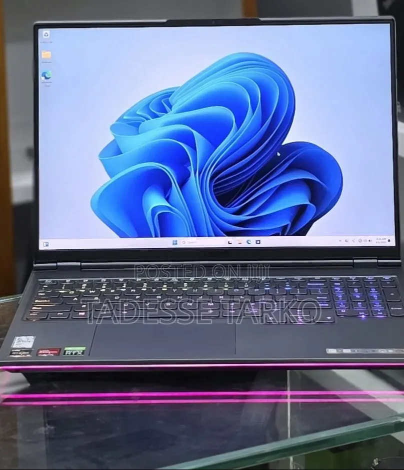 New Laptop Lenovo 16GB AMD Ryzen 9 SSD 1T