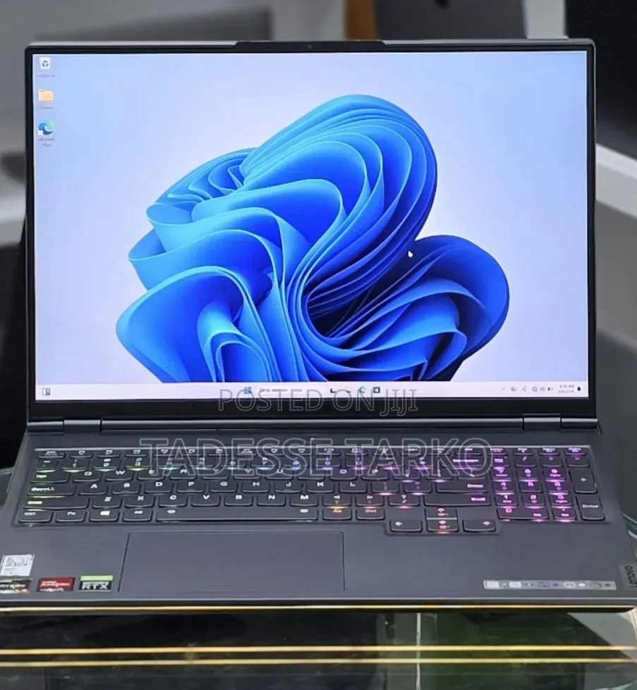 New Laptop Lenovo 16GB AMD Ryzen 9 SSD 1T