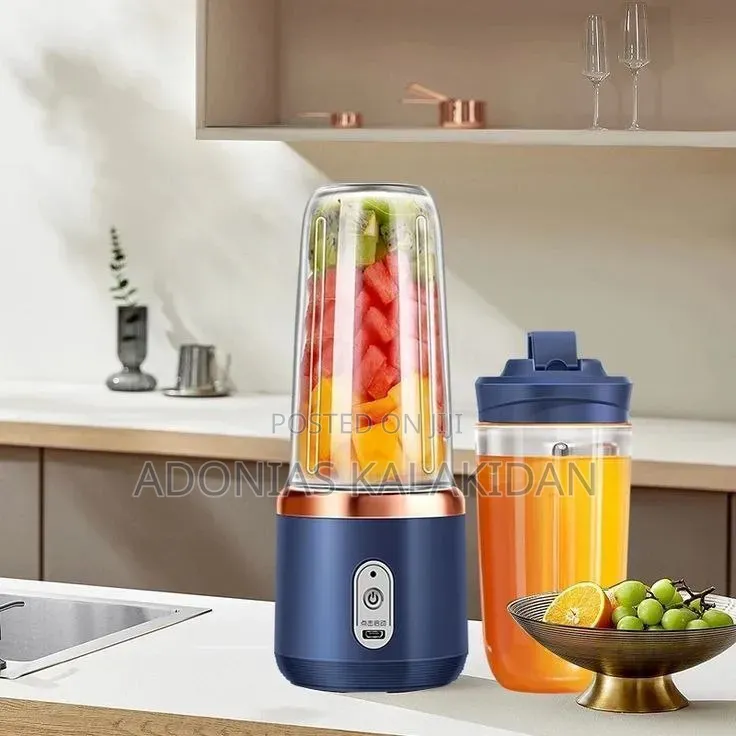 Mini Rechargeable Juicer With Extra Cup