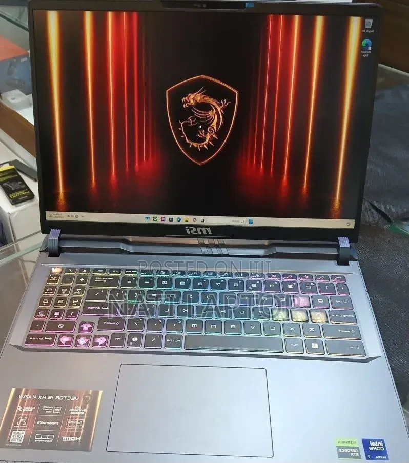 New Laptop MSI Pulse GL66 16GB Intel Core Ultra 7 SSD 1T