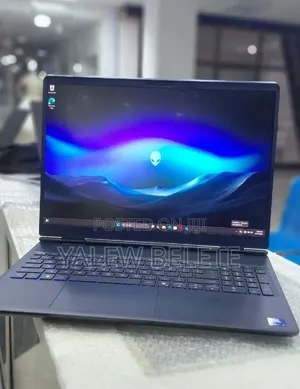 New Laptop Alienware 16x Aurora 32GB Intel Core Ultra 9 SSD 1T