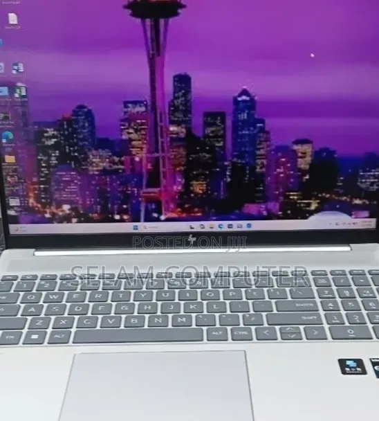 New Laptop HP Pavilion 14 16GB Intel Core i7 SSD 512GB