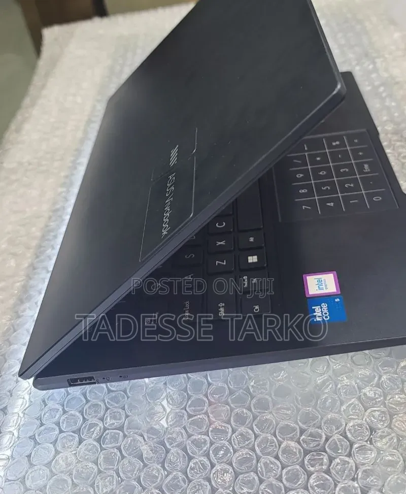 New Laptop Asus VivoBook Flip 14 TP401NA 16GB Intel Core 5 SSD 512GB