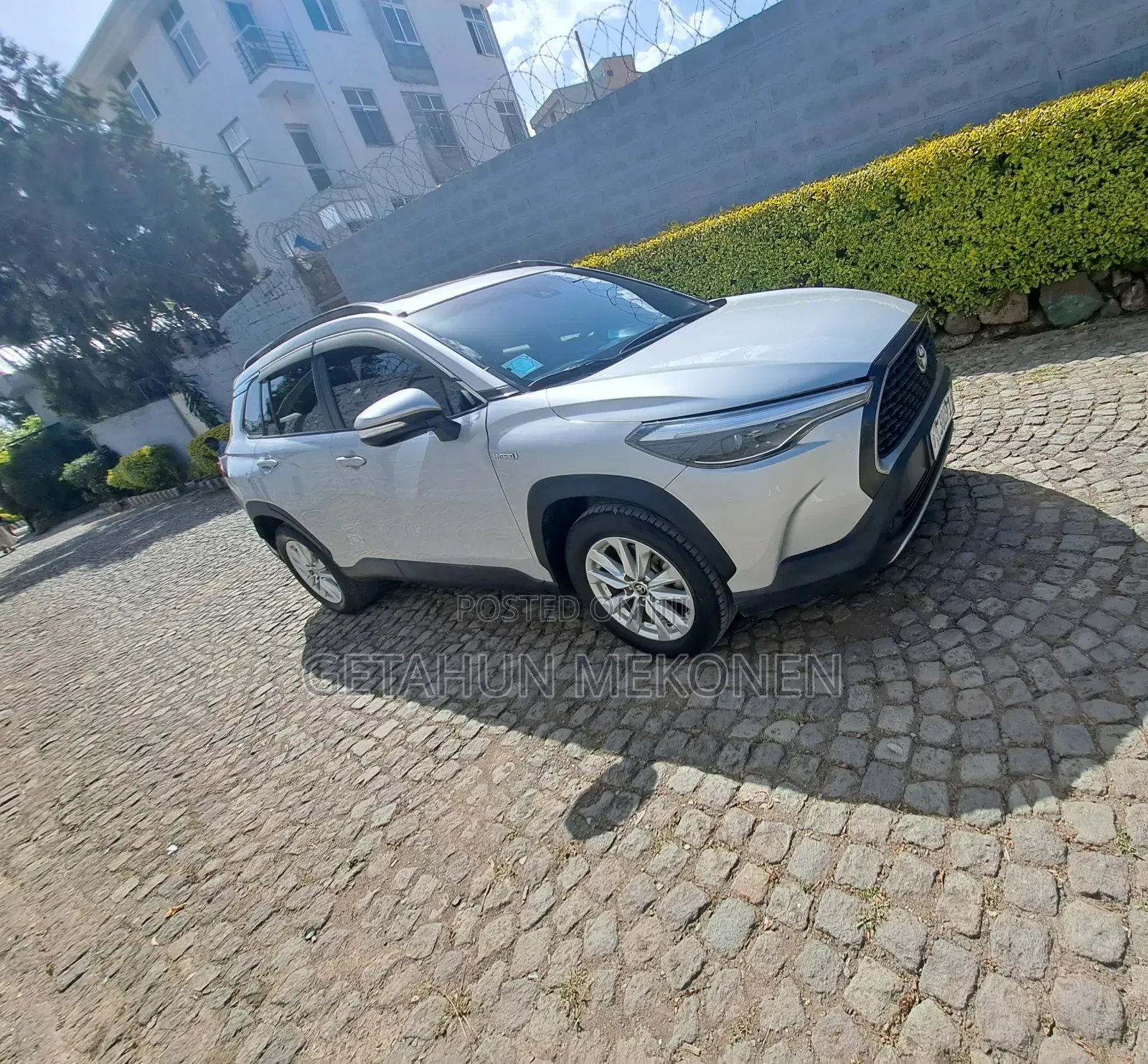 Toyota Corolla Cross Hybrid 2023 Silver