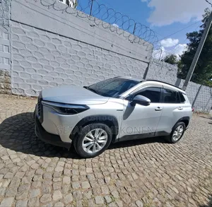 Toyota Corolla Cross Hybrid 2023 Silver