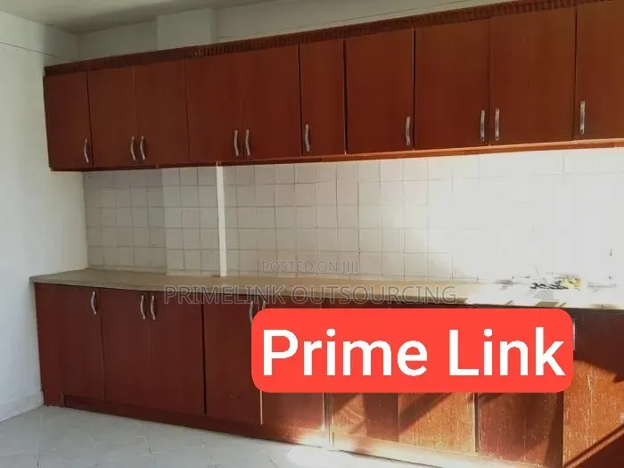 5bdrm Villa in Own, Lideta for sale