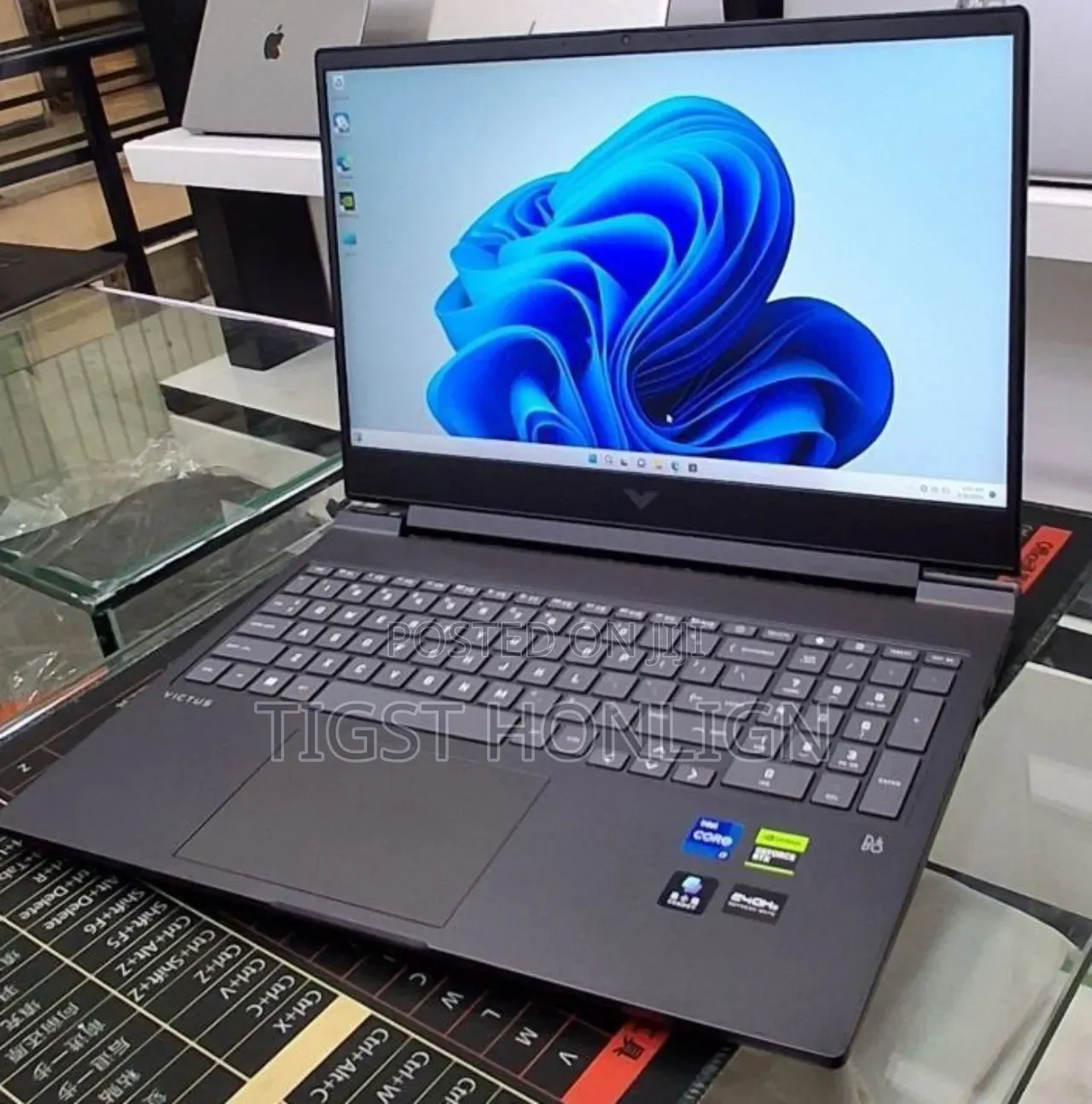 New Laptop HP Victus 16 16GB Intel Core i7 SSD 1T