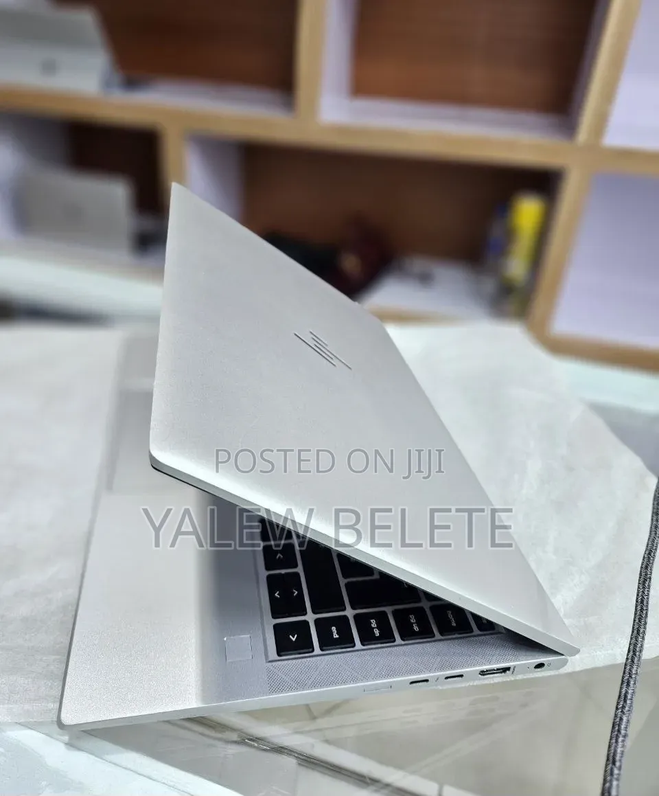 New Laptop HP EliteBook 840 G8 16GB Intel Core i7 SSD 512GB