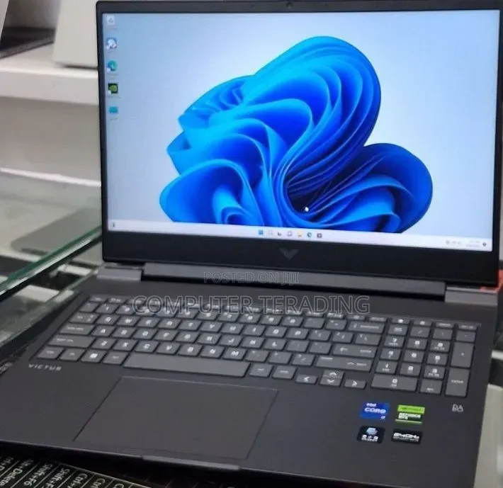 New Laptop HP Victus 15 16GB Intel Core i7 SSD 1T