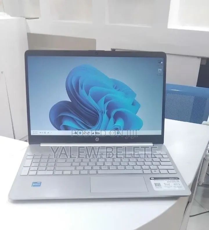 New Laptop HP Stream Notebook 8GB Intel Core i3 SSD 256GB