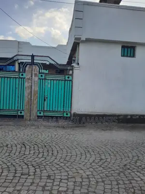 7bdrm House in Bishoftu Dukam, East Shewa for sale