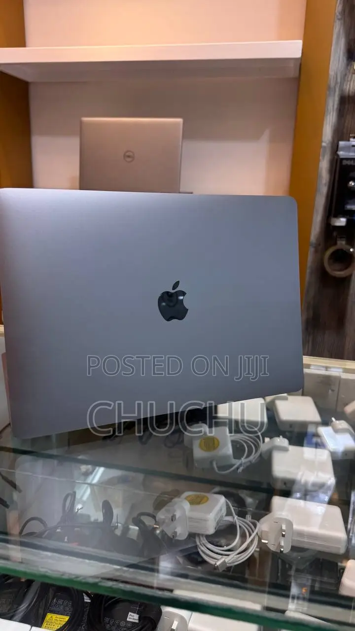 Laptop Apple MacBook Pro 2017 8GB Intel Core i5 SSD 256GB
