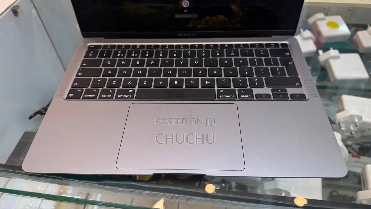 Laptop Apple MacBook Pro 2017 8GB Intel Core i5 SSD 256GB